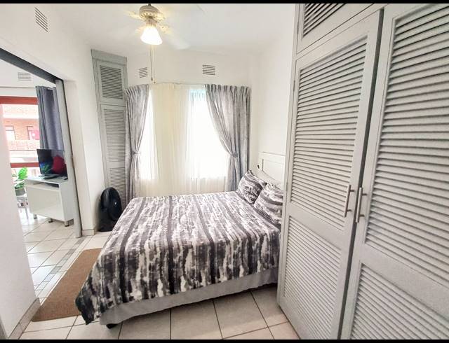 2 BEDROOM APARTMENT FOR SALE IN UVONGO BEACH